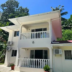 Paul's Апартаменты Baie Lazare (Mahe)